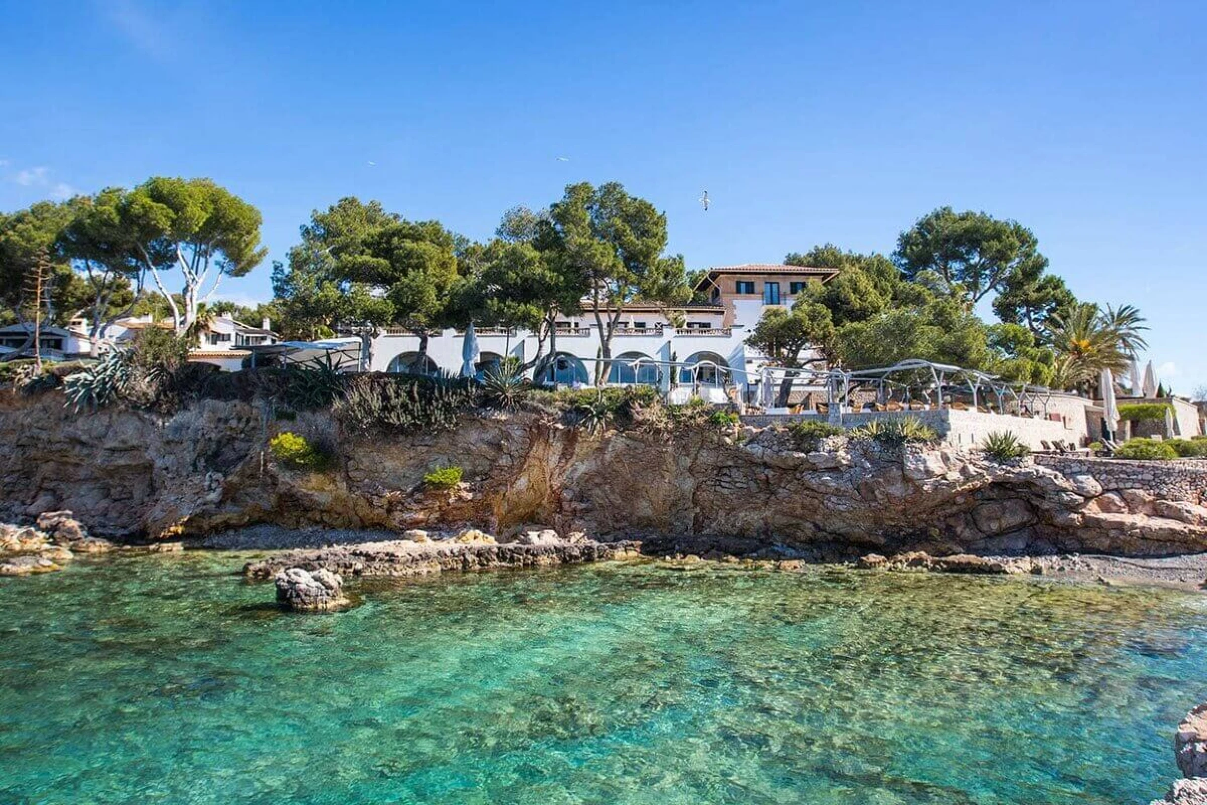 Seafront real estate in Bendinat with crystal clear waters