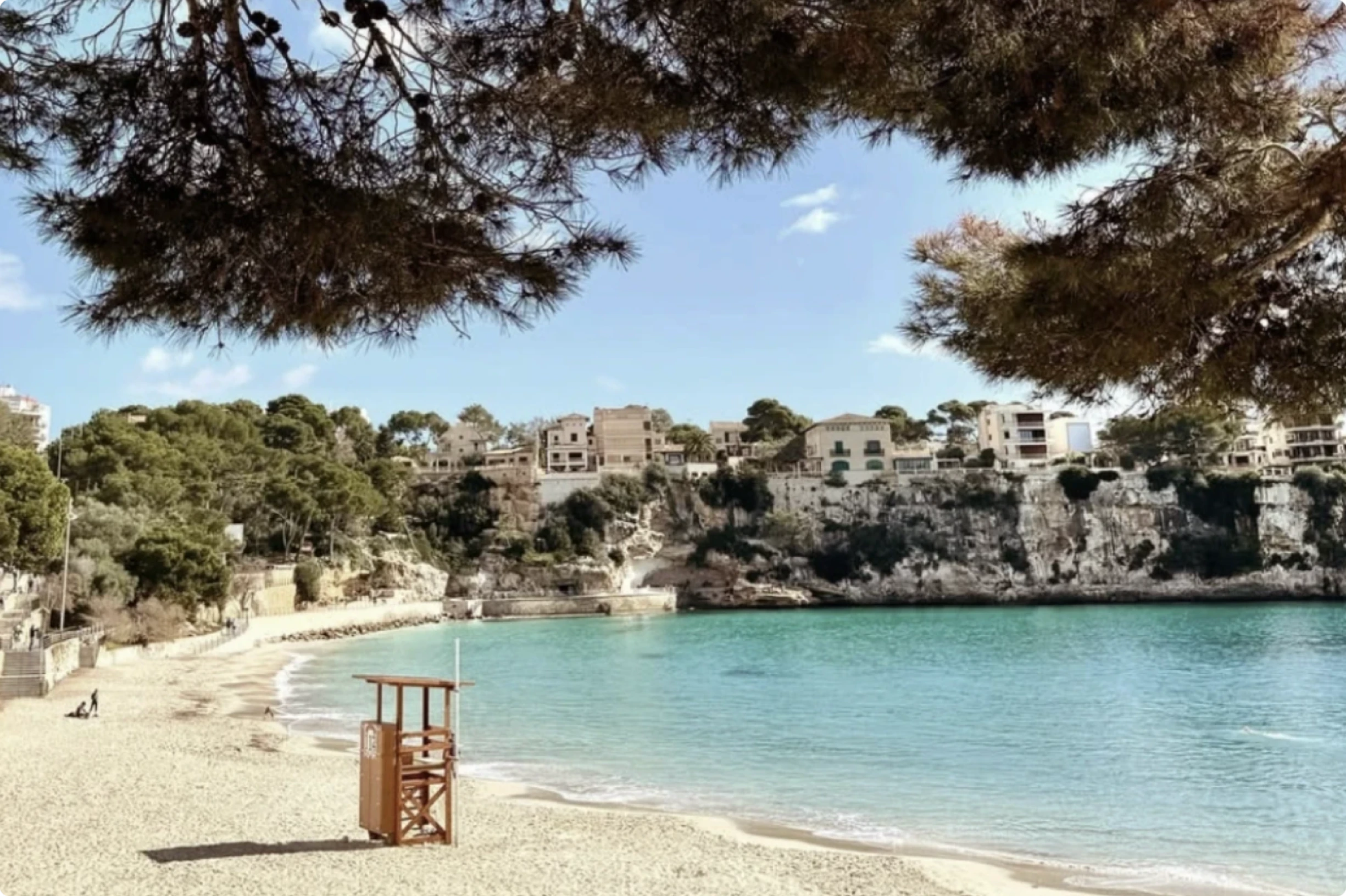Beach shore with turquoise sea
